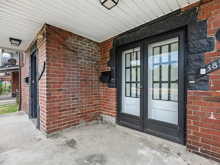 3831 Beechwood Blvd — Photo 5