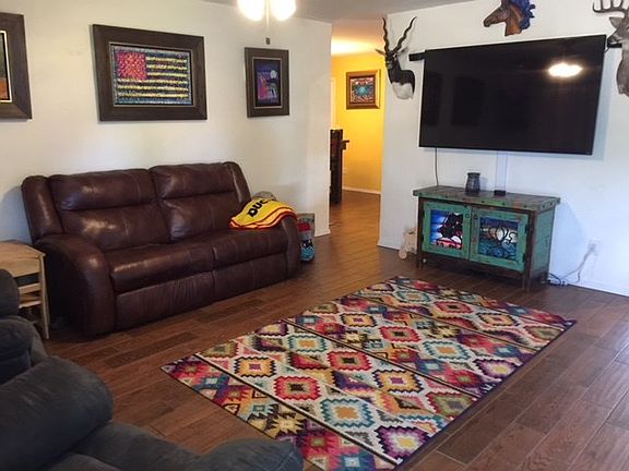 2nd image of 804 S Harry Ave