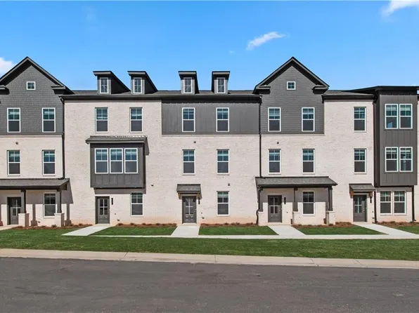 206 Daybreak Ln, Newnan, GA 30265