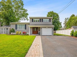 231 Throckmorton Ln, Old Bridge, NJ 08857