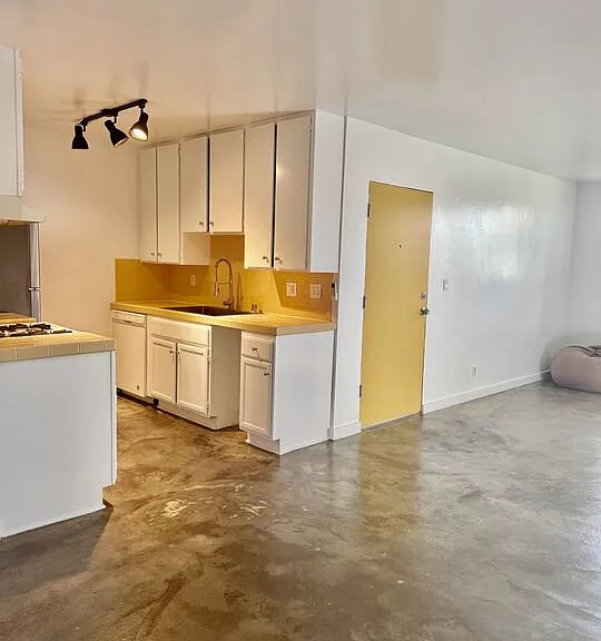 511 Rialto Ave #1 — Photo 19