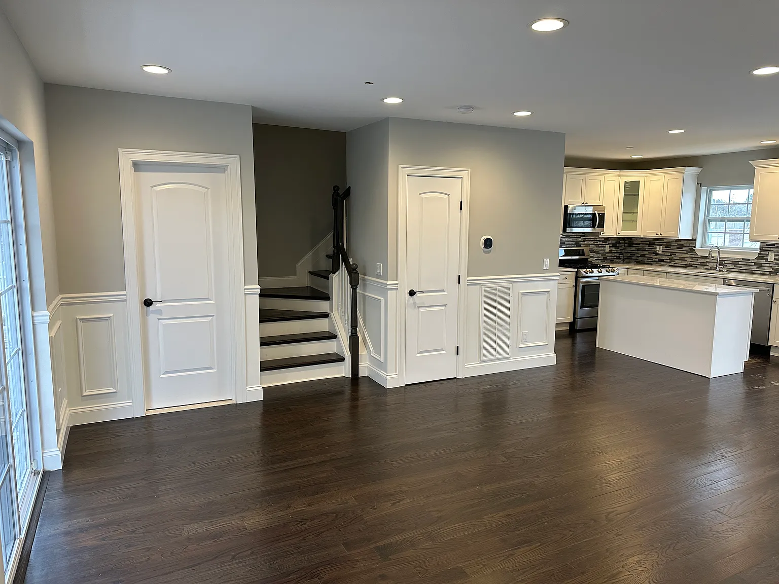 2 bed, 2.5 bath, 2184 sqft, $4,500 — Photo 3