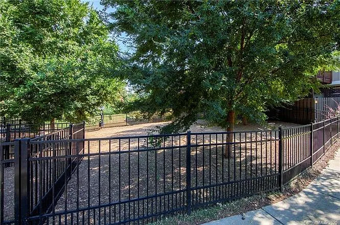 3315 Bessemer St — Photo 29