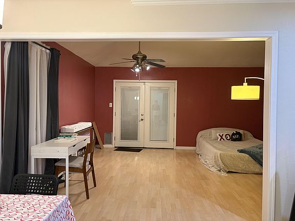 5th image of 1 Park West Ct
