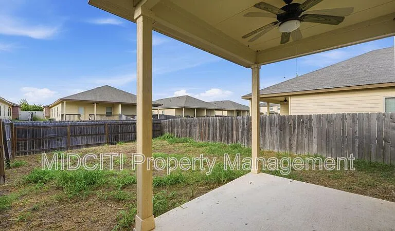 1134 Renee St — Photo 25