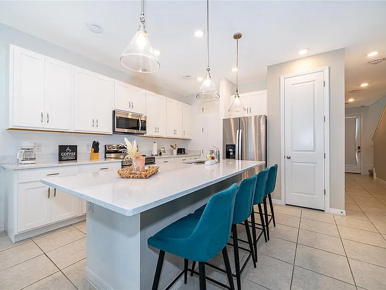 1013 Plantation Ln — Photo 11