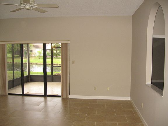 4th image of 5742 Parkview Point Dr