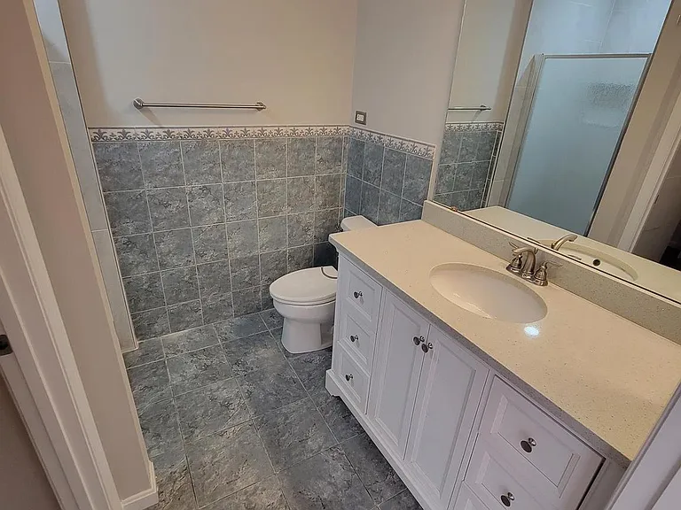 8702 Castlerock Ct — Photo 36