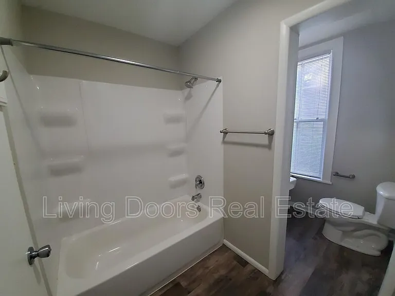 1940 S 16th St #1 — Photo 19