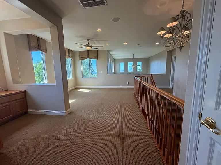 1014 Gamay Dr — Photo 31