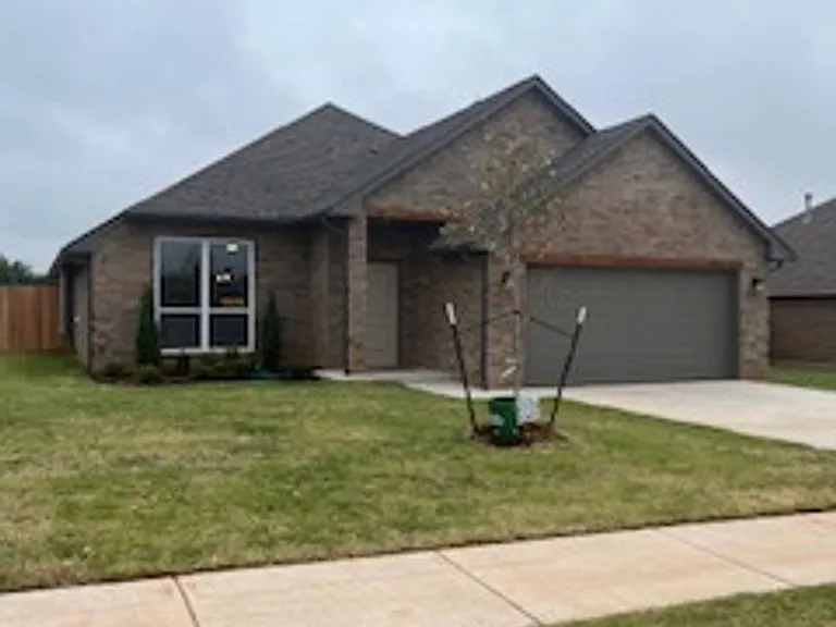 16009 Capulet Dr — Photo 1