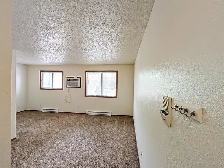 Erickson Apartments — Photo 9