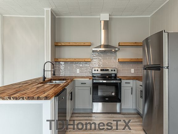 4th image of 1102 S 11th St