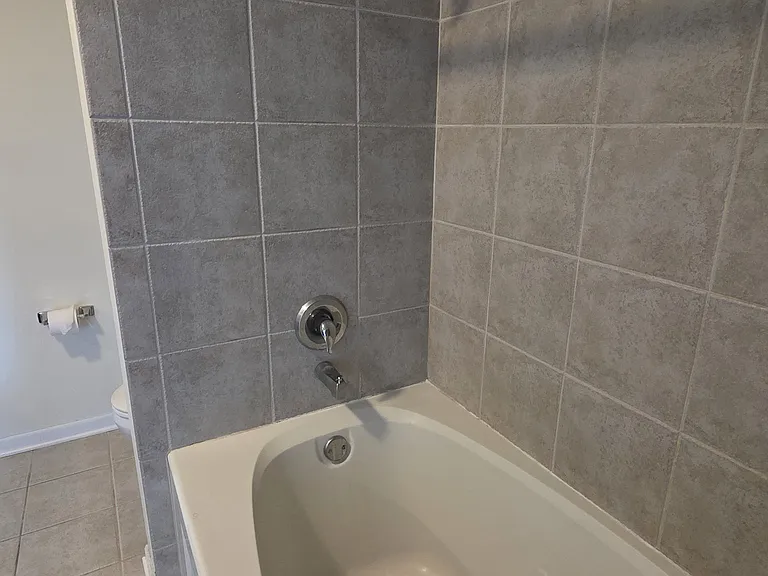 100 N Hermitage Ave #708 — Photo 9