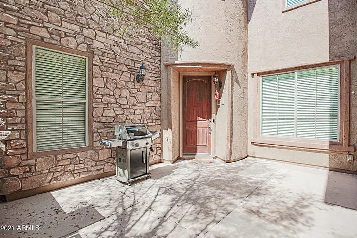 Front Courtyard Entry - 28721 N 21st Ave