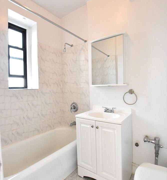 1st image of 100 Cooper St APT 6C
