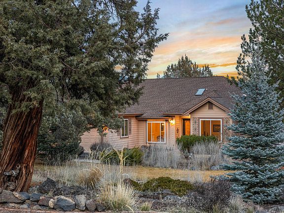 3rd image of 1966 Kingfisher Cir