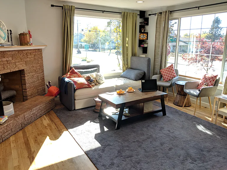2174 Broadway St NE — Photo 4