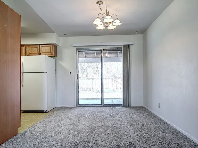 2911 S Clarkson St — Photo 9