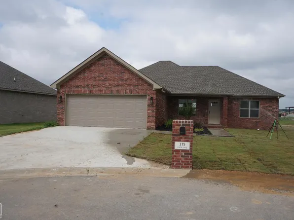 315 Hollis St, Bono, AR 72416