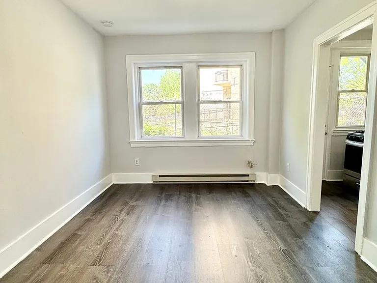 5427 Wayne — Photo 3
