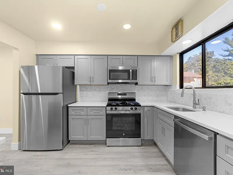 47 Mara Ct — Photo 14