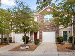 4016 Queensbridge Rd, Charlotte, NC 28213