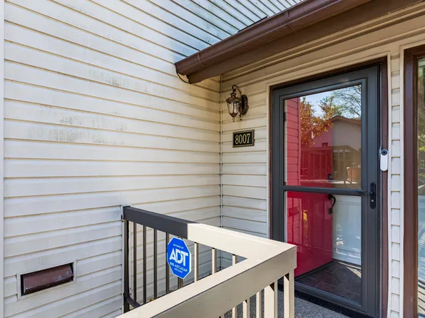 8007 Timberlake Dr, Huntington, WV 25705