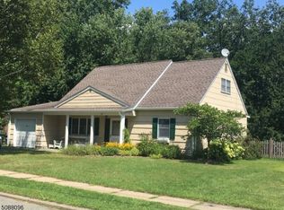 29 Bolton Rd, Flanders, NJ 07836