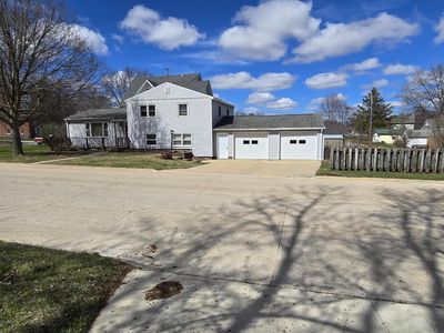 304 6th St E, Cresco, IA, 52136