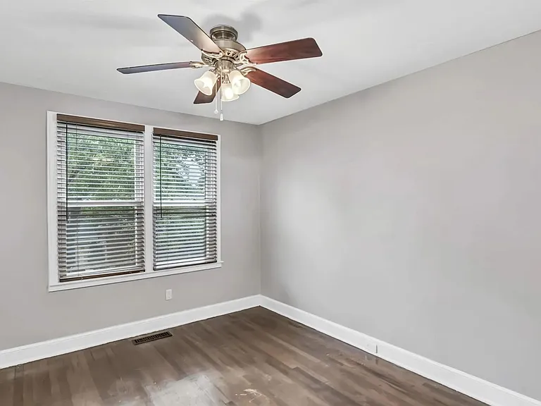 1013 Price Ave — Photo 23