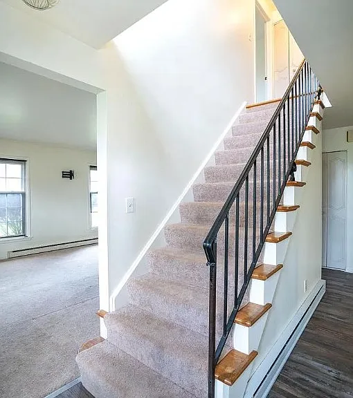 570 Galen Dr — Photo 7