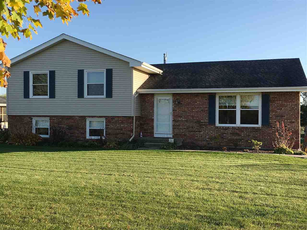 7283 McCurry Rd, Roscoe, IL 61073 Zillow