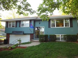 10068 Miami Cir, Omaha, NE 68134