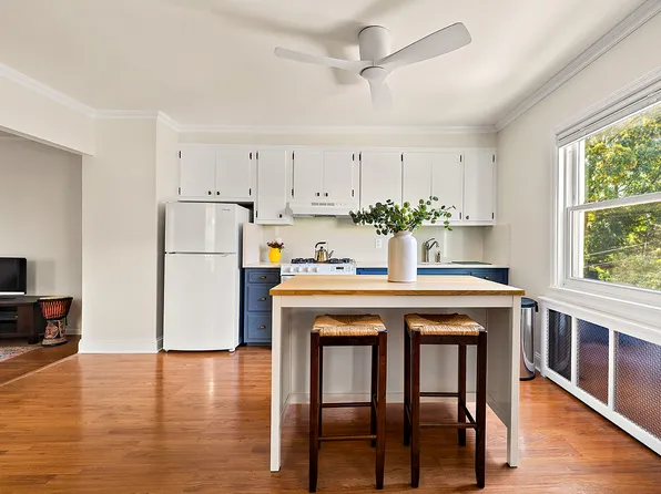 632 20th St Floor 2, Brooklyn, NY 11218