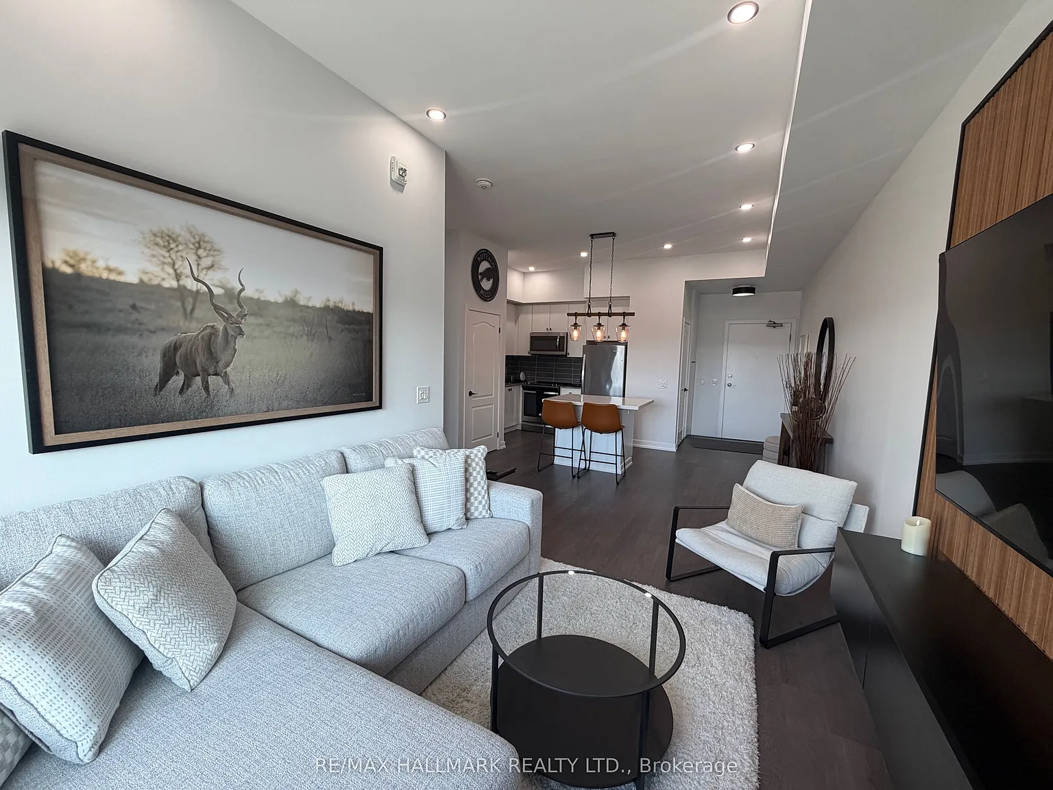 1 bed, $2,800 — Photo 1