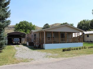 205 Lehner Ave, Absarokee, MT 59001
