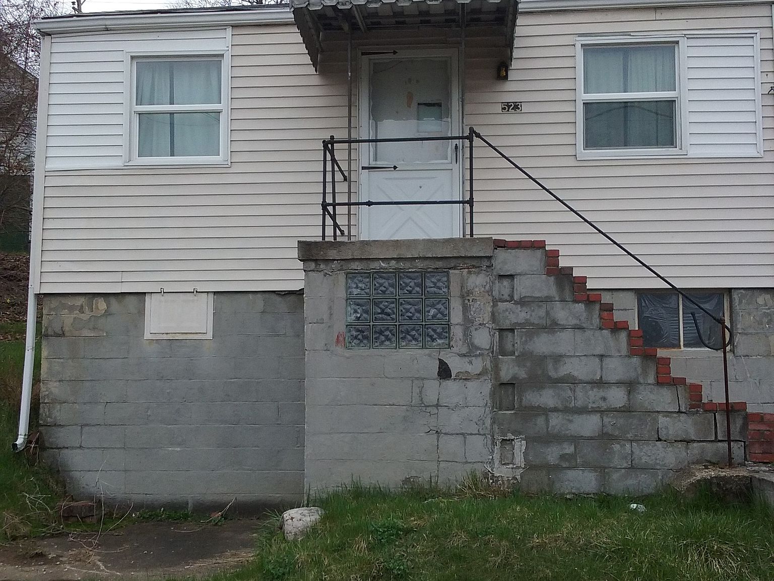 523 Highland Ave, North Charleroi, PA 15022 Zillow