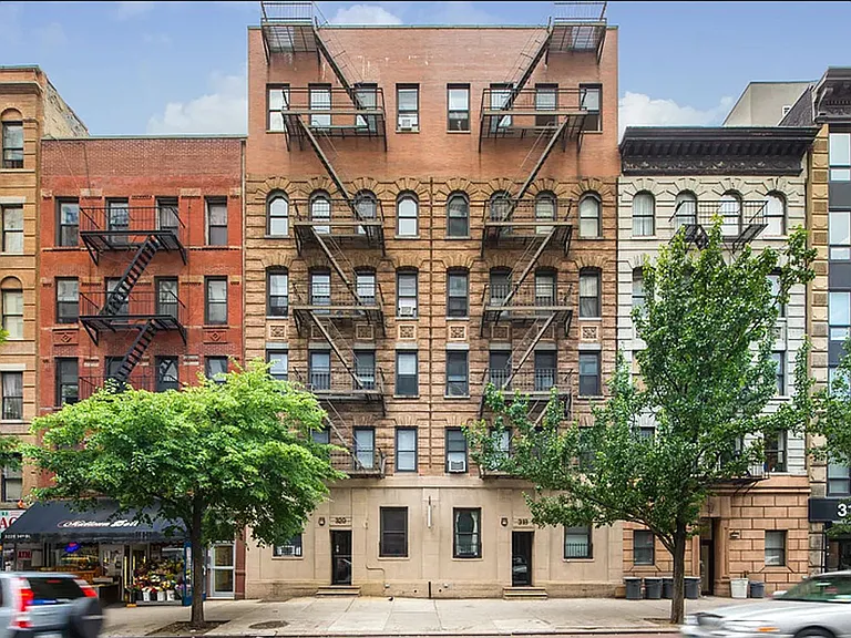 320 E 34th St #2B — Photo 6