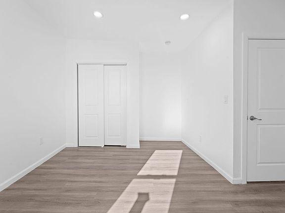 5th image of 370 Pacific Ave Floor 3