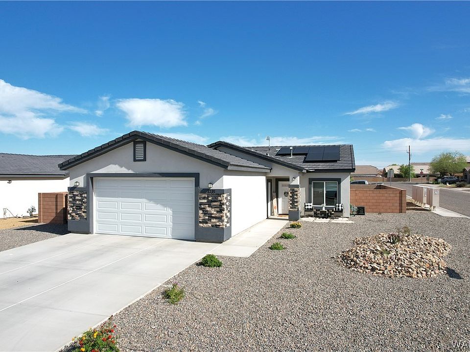 1st image of 1735 E Desert Fern Way