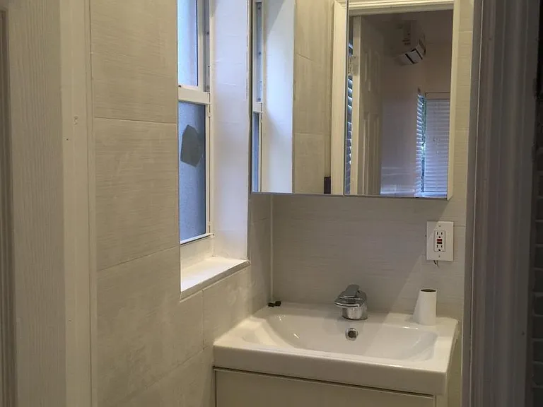 648 NE 80th St #6 — Photo 7