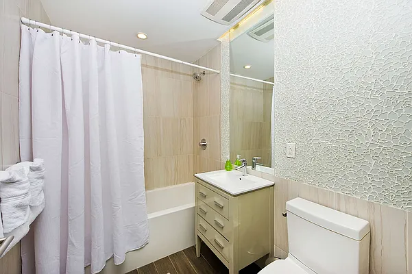 Rented by NOVO | media 6