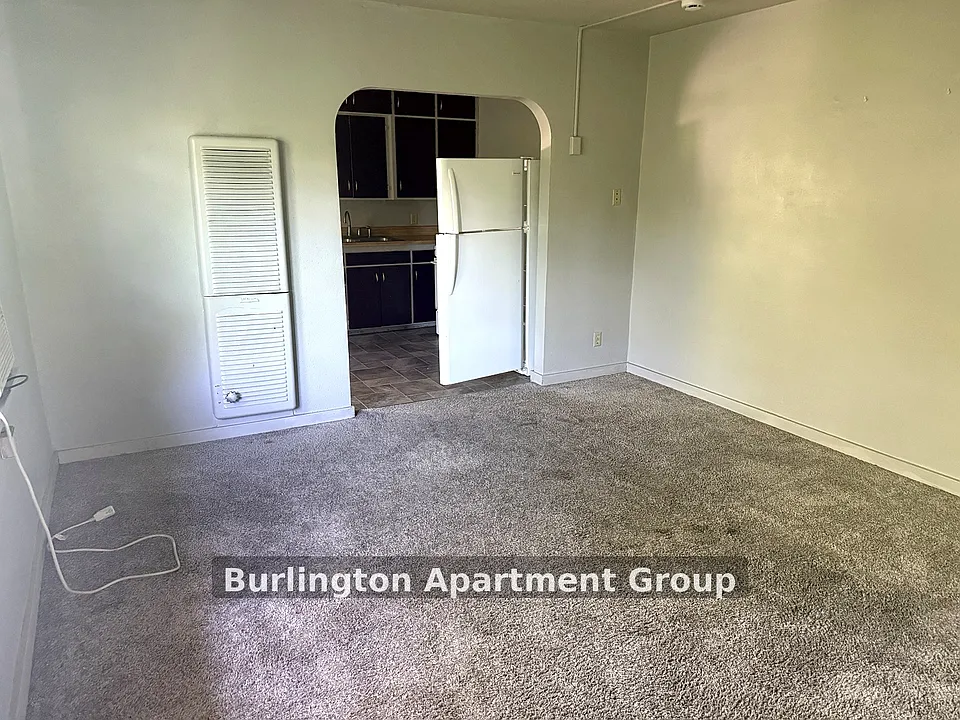 1301 Whitaker St #9