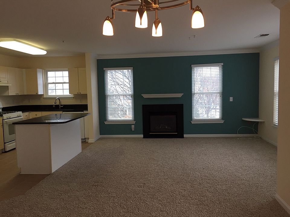 Level 2: Living Room and Kitchen