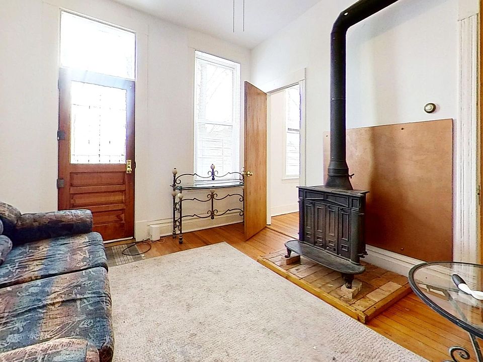 1st image of 1818 N Paulina St APT 3R