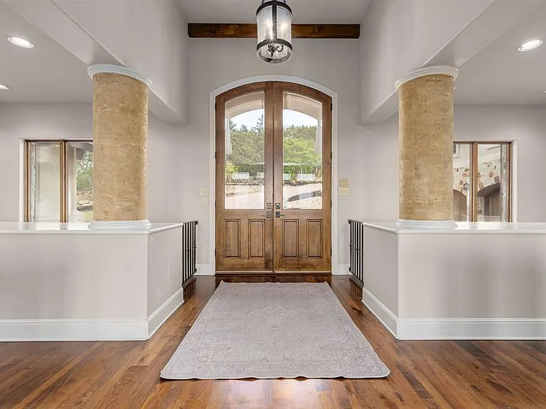 9104 Atwater Cv — Photo 18