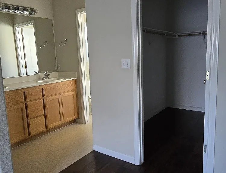 1113 Edith Ct — Photo 13
