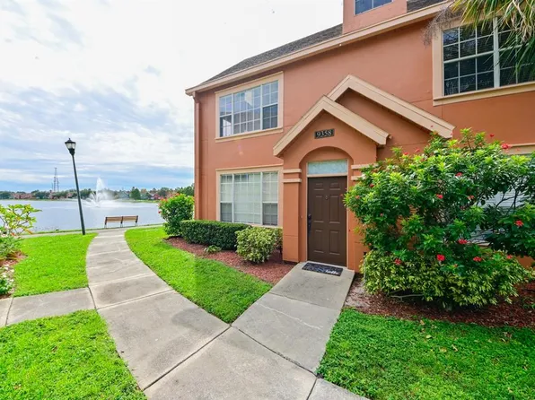 9358 Lake Chase Island Way #9358, Tampa, FL 33626