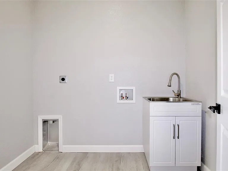 4000 Garienda Ave — Photo 41